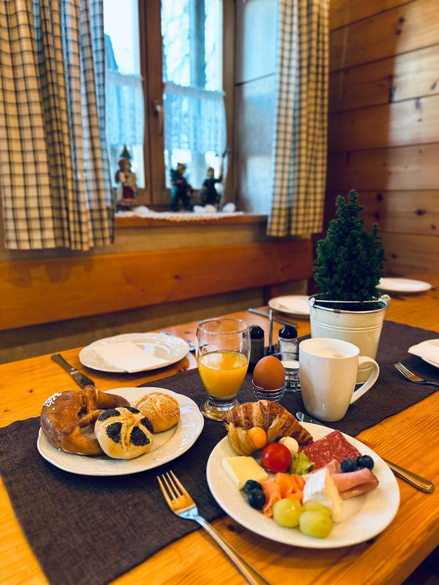 Beim Huber In Linden Hotel Linden  ภายนอก รูปภาพ